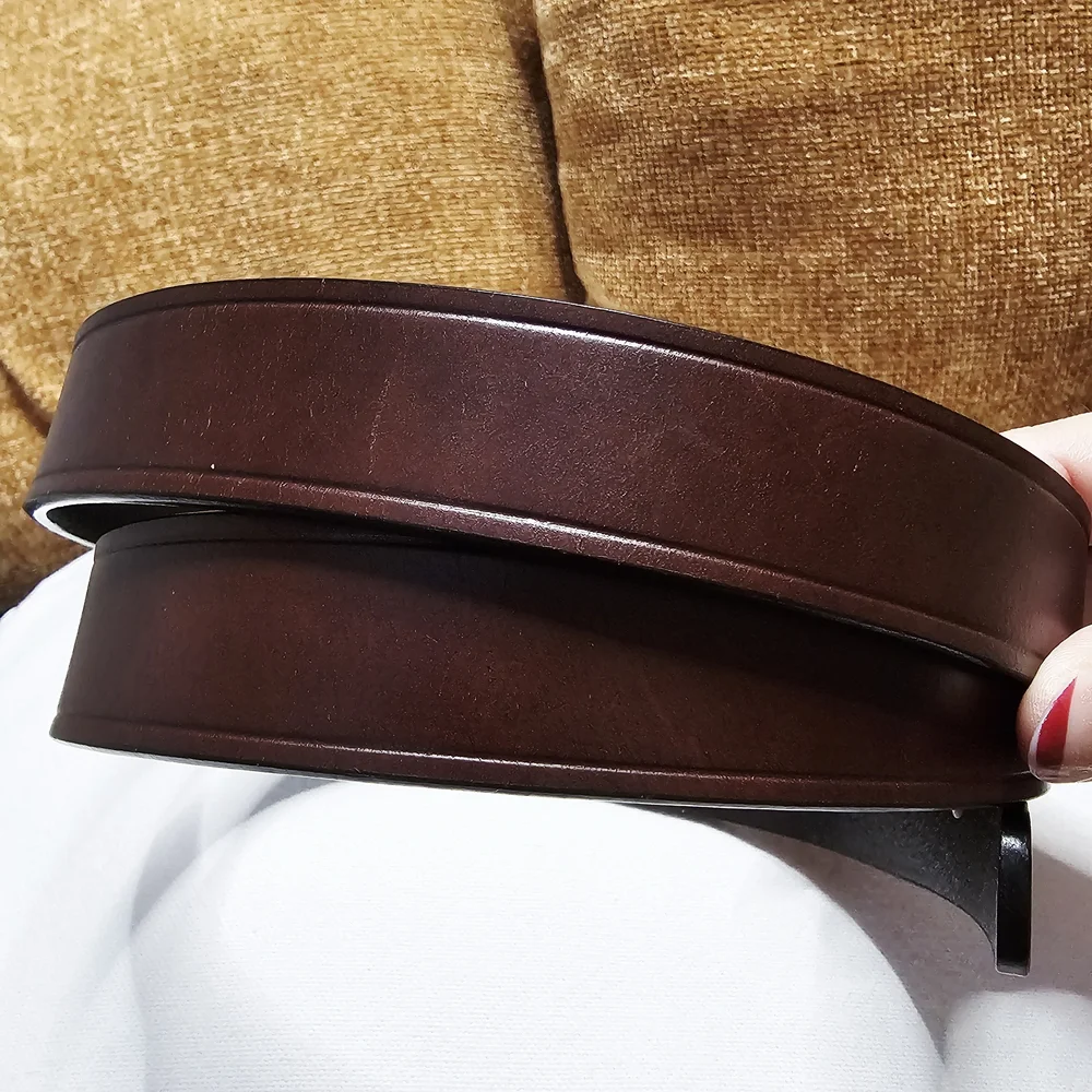 Elegant Dark Brown Leather‎ Belt with Silver Buckle